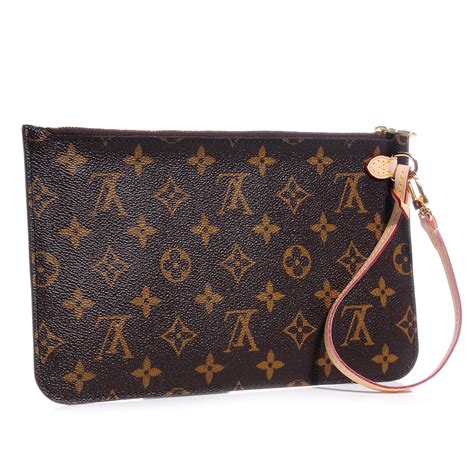 louis vuitton monogram neverfull pochette.